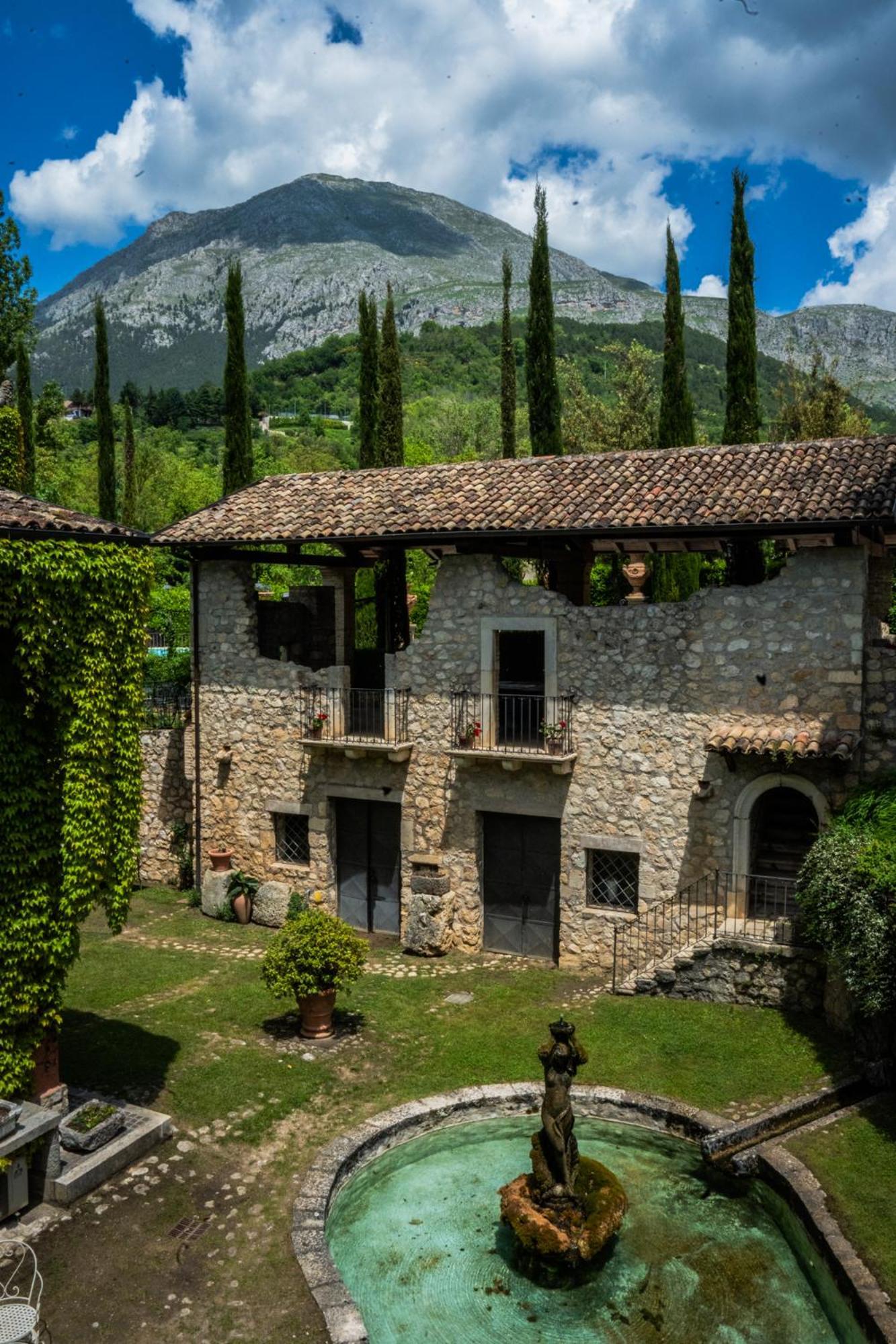 Hotel Guerrinuccio Celano Exterior foto