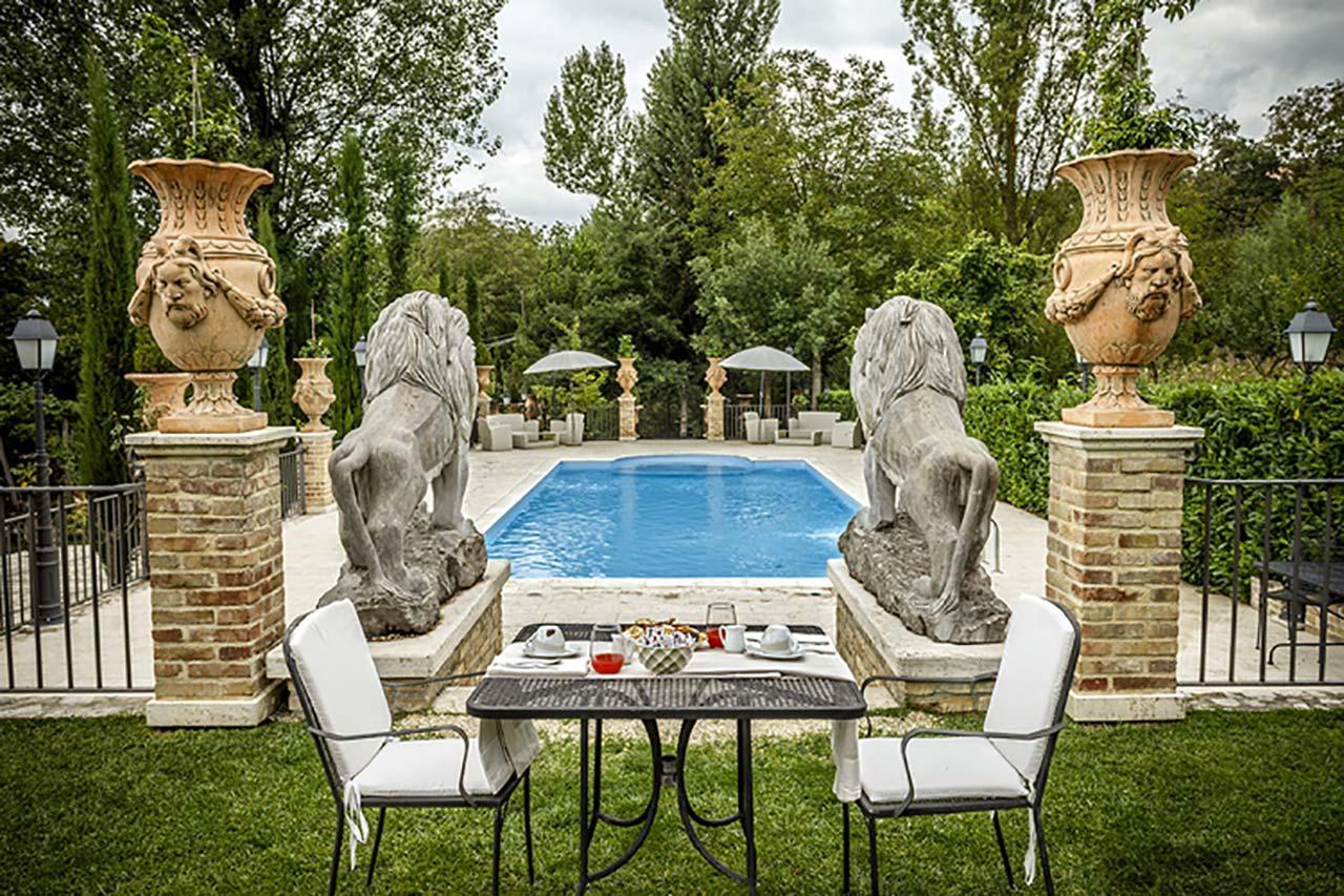 Hotel Guerrinuccio Celano Exterior foto